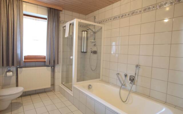 Cozy Apartment in Ruhmannsfelden With Swimming Pool