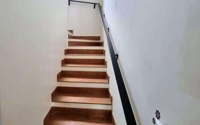 Casa em condomínio com Sauna e Piscina