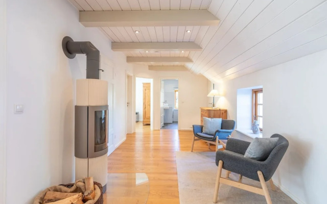 Historisches Reetdachhaus in Ruhiger Lage