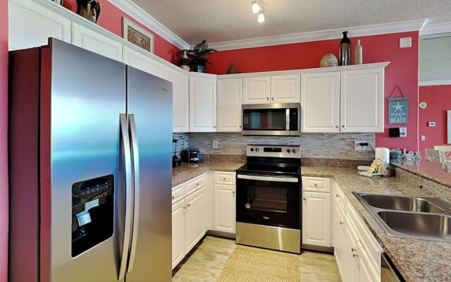 Emerald Isle  by SVR