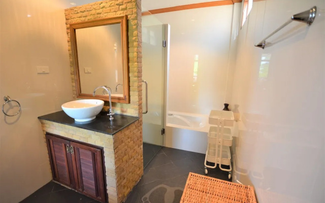 Amintra 4 Villa for rent Koh Lanta