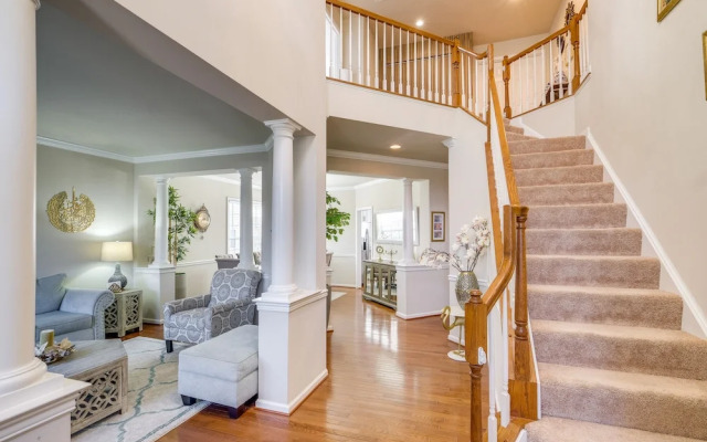 Spacious Woodbridge Home Near Leesylvania Park!
