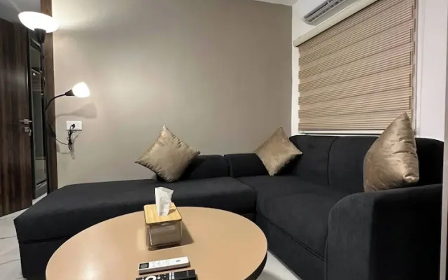 Stylish Luxe Apartment Fr 0006