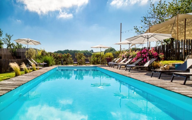 Le Domaine de Baulieu, Singuliers Hotels
