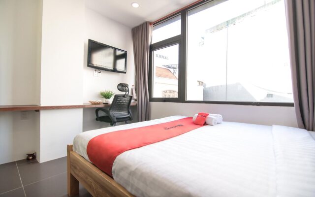 RedDoorz Plus near Hoang Van Thu Park 2