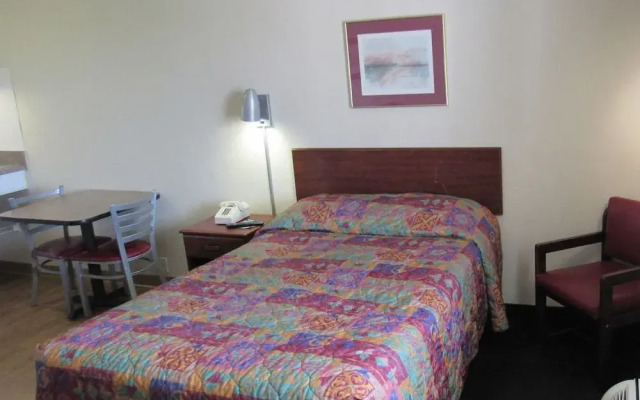 Intown Suites Extended Stay Houston - Westchase