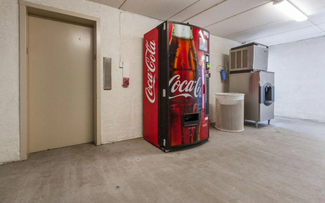 Motel 6 Tempe, AZ – Phoenix Airport – Priest Dr