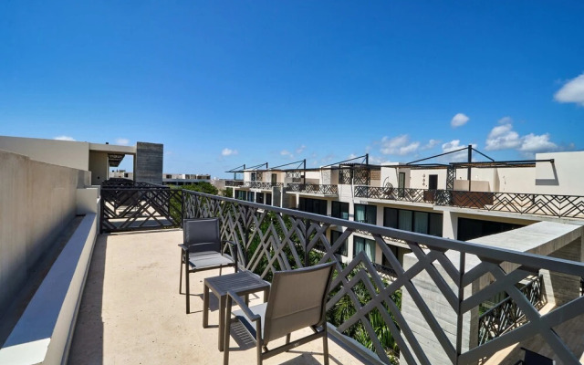 Palais Tulum K-203 By Lockey