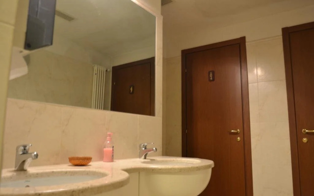 Hotel House