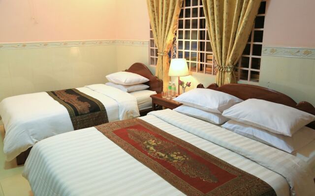 The Golden Square Villa