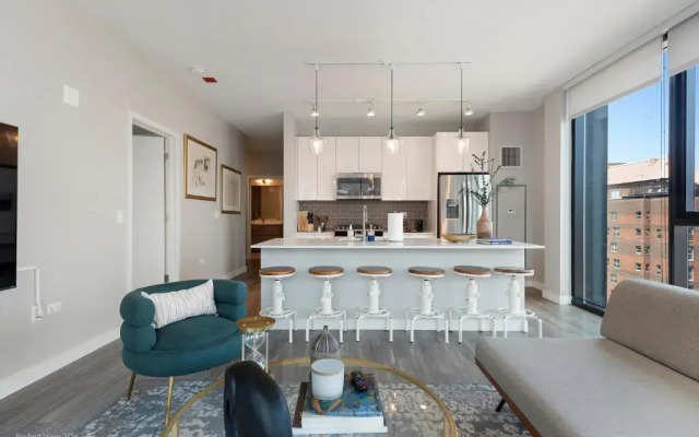 Cloud9 - River North at Aurelien