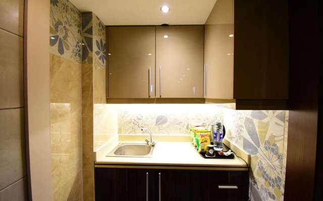 Crown Royal Hotel Tyr