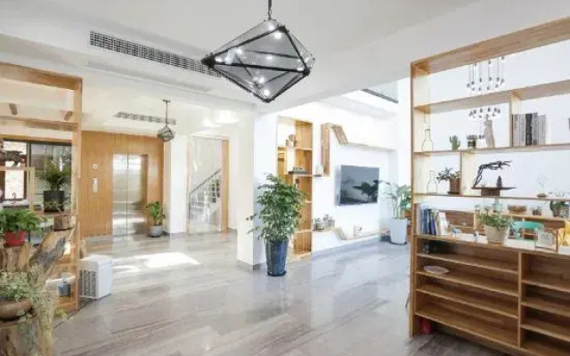 Pick Up the Light in Park Guesthouse