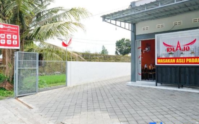 RedDoorz Syariah @ Joa Homestay Godean Sleman Yogyakarta – Exterior – Sleman