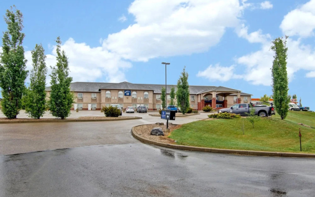 Super 8 Rimbey