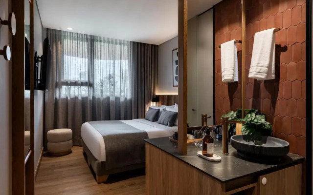 Heiss Hotel
