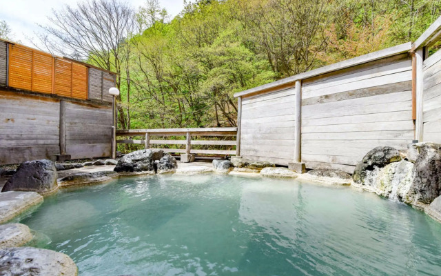 Shirahone Onsen Tsuruya Ryokan