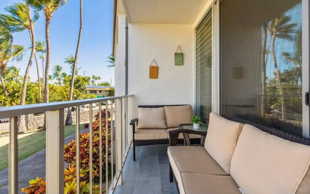 Kuau Plaza Paia Condo with Parking