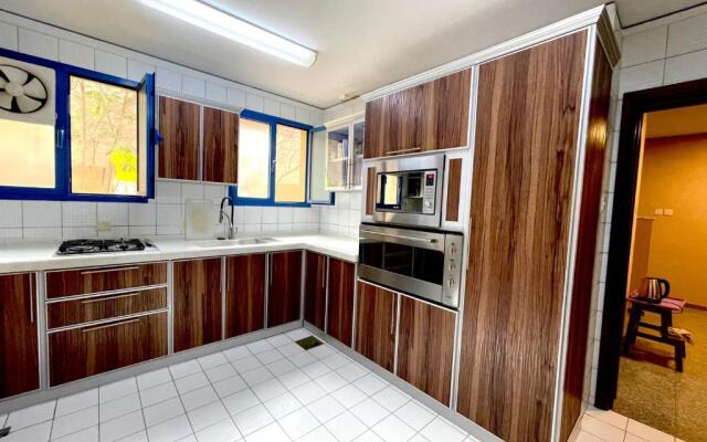 Abha Lake View Villa - 4 Bedrooms & 4 Bathrooms