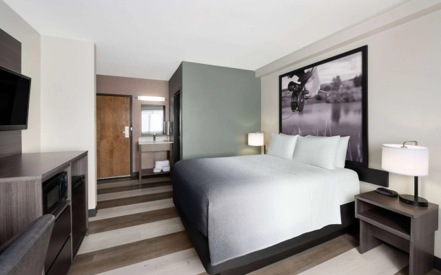 Super 8 by Wyndham Columbus