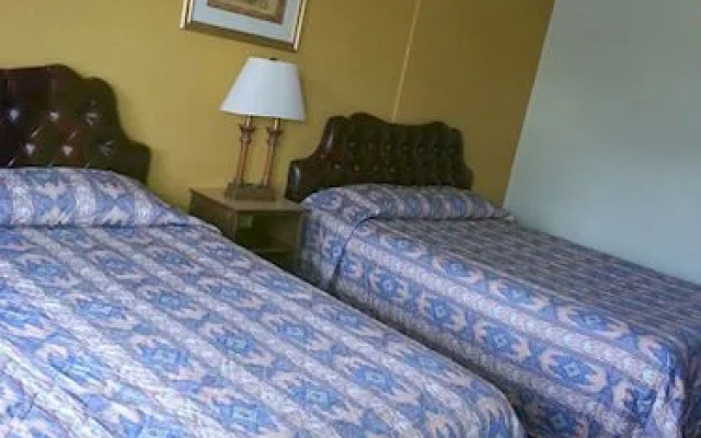 Desert Palms Hotel