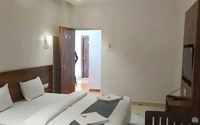 Fabhotel Omkar Pride
