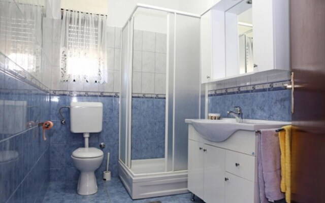 Ana - Great Location, Near the Beach - A1