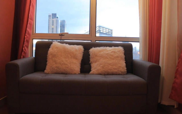 A2J BGC Luxury 2BR Loft Near Burgos Circle, Malls