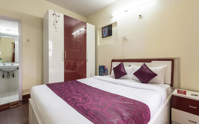 OYO Apartments Malad Raheja Complex Road