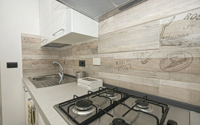 JOIVY Stylish 3-bed flat near the Genoa Aquarium