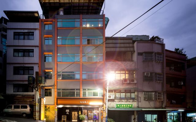 Taipei Travelers International Hostel