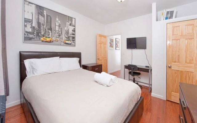 Cozy 2 BR on East Harlem