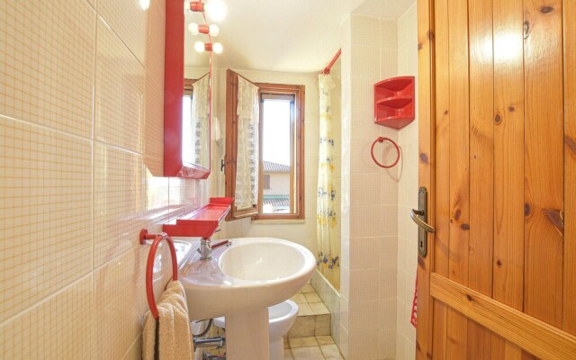 Stunning Apartment in Solanas With 2 Bedrooms