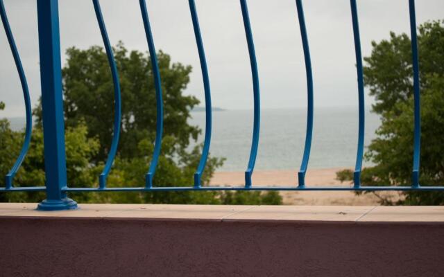 Garden Beach Apartment