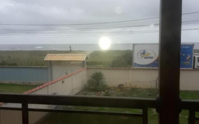Casa em frente a praia de Jaconé