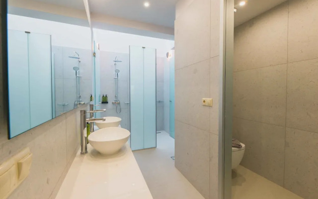Star Luxury Villa I Gym and Playground