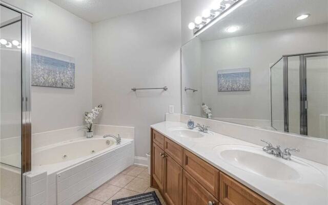 Havens 712 3 Bedroom Condo by Redawning