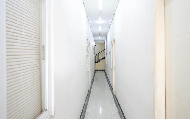 OYO 1815 Gatsu Residence