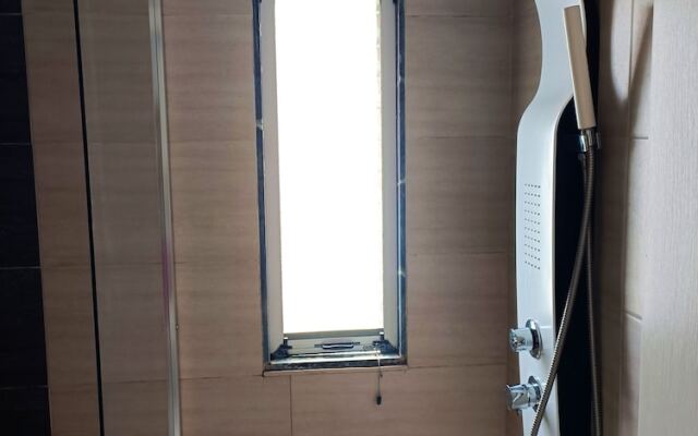 Salonikiou Beach Deluxe Apartments