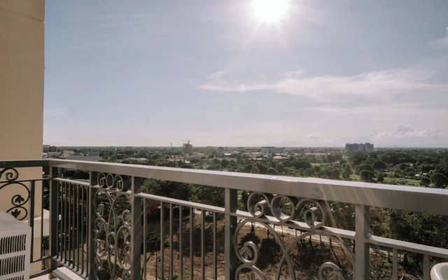 A Luxurious 1BR Apartment