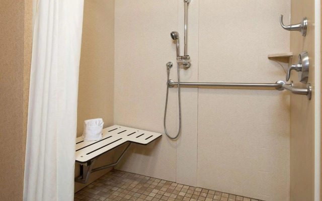 Hampton Inn Macomb