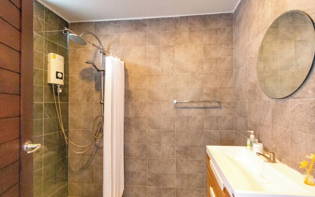 Sea View Front&Back Pool Near Beach V240