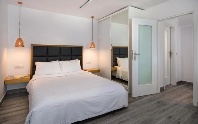 Thireas Hotel