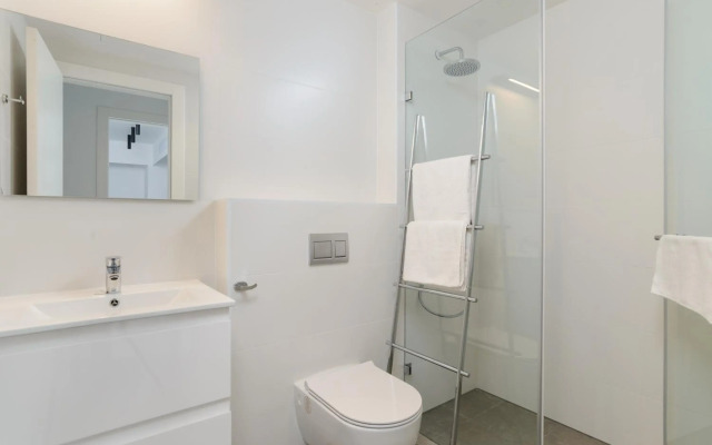 Sea&City by HolyGuest