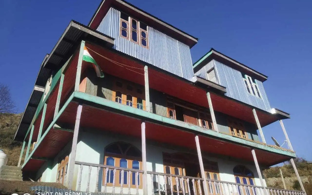 Pop Home 92571 Renu Homestay