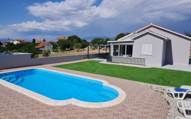 Nane Garden - House With Pool - H