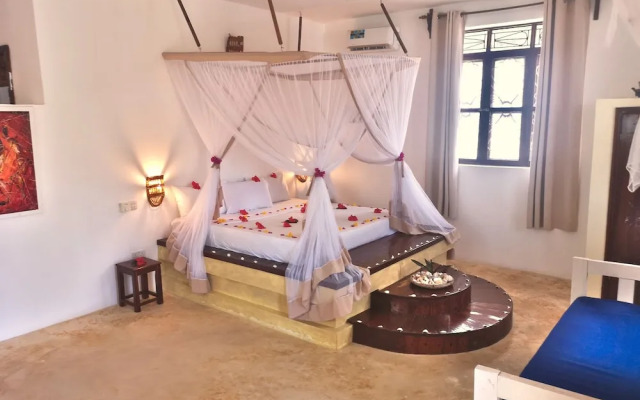 Moonshine Villa