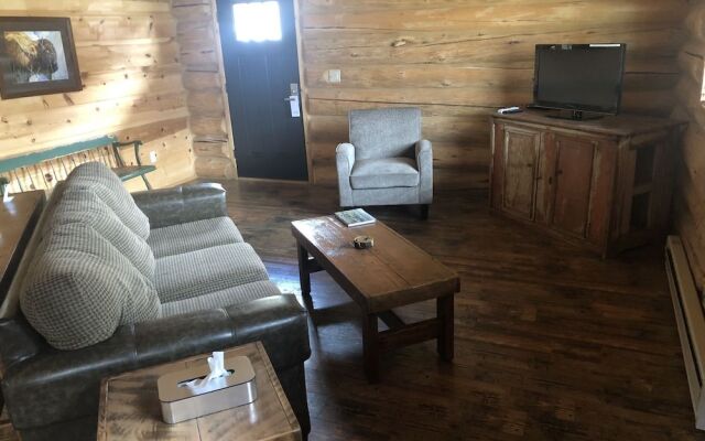 The Roosevelt Hotel - Yellowstone