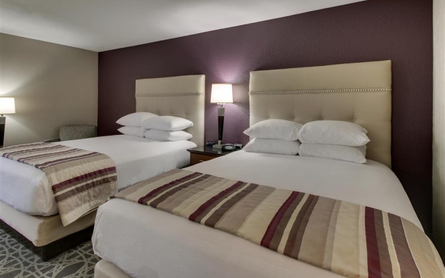 Drury Inn & Suites Poplar Bluff