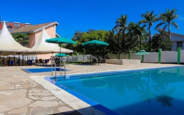 Parkview Safari Hotel and Apartments